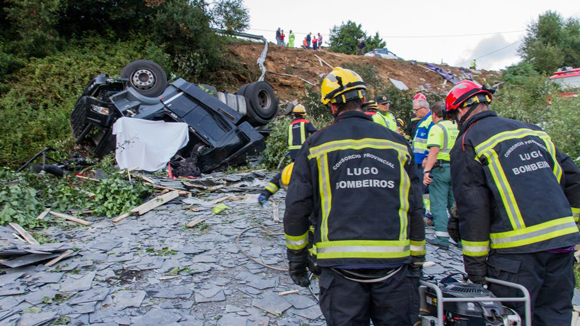 Accident teribil în Galicia. Un șofer român a murit