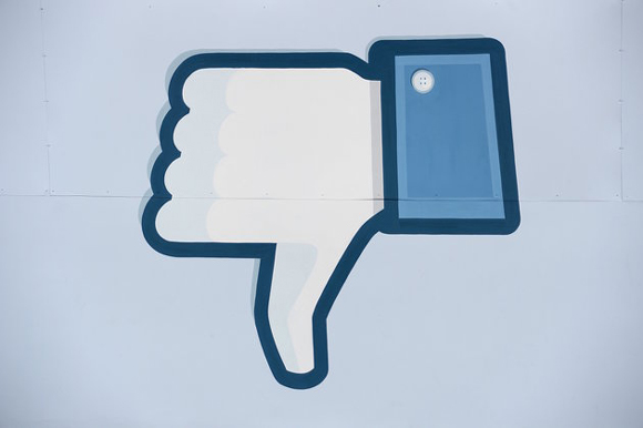 Facebook va lansa butonul „Nu-mi place”