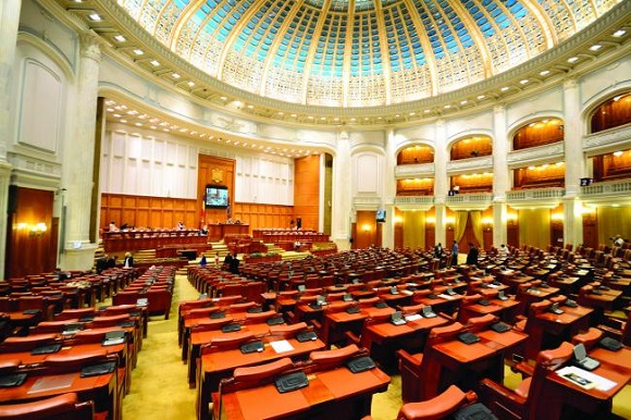 Camera Deputaţilor: vot prin corespondenţă doar la parlamentare.