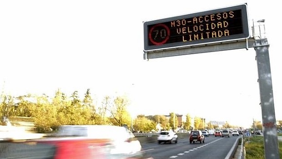 Alertă de poluare! Primăria Madrid a redus limita de viteză a mașinilor pe M 30
