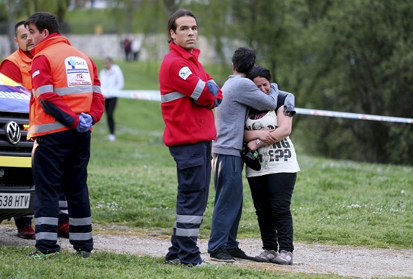 Spania: A sărit în râu după minge și a fost luat de apă. Copil român înecat