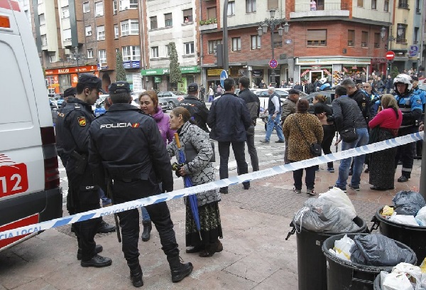 VIDEO!Două familii de romi s-au luat la bătaie în Oviedo. Vezi care a fost deznodământul