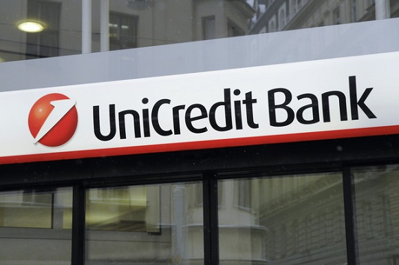 UniCredit Bank se extinde în ciuda conflictelor interne. Spania este noua destinaţie