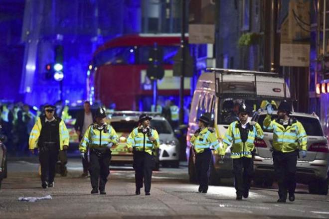 Londra din nou sub teroare. Șase morți după ce un autovehicul a intrat în mulțime, la London Bridge