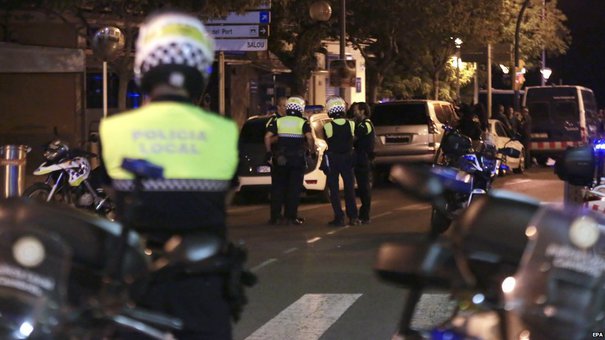 Un marocan arestat în cazul atentatelor din Barcelona şi Cambrils. A confecționat 100 de kilograme de explozibil